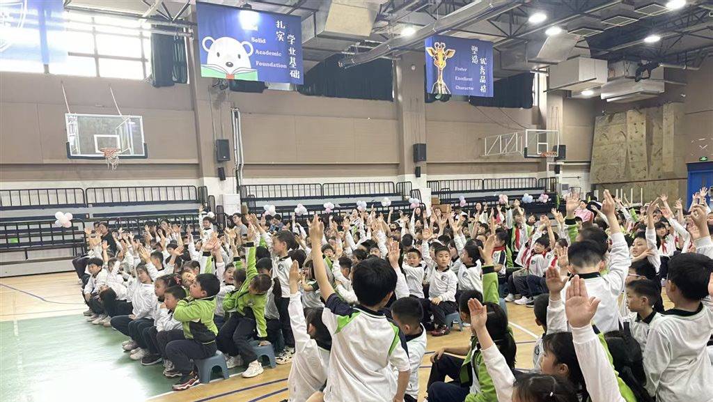 跟隨“情景化讀寫”活動入門 點燃青少年科學想象力:讀寫