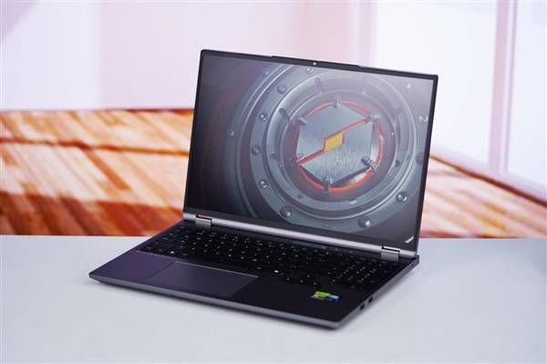 升級長江存儲PC450固態硬盤 機械革命耀世16 Ultra圖賞:機械硬盤
