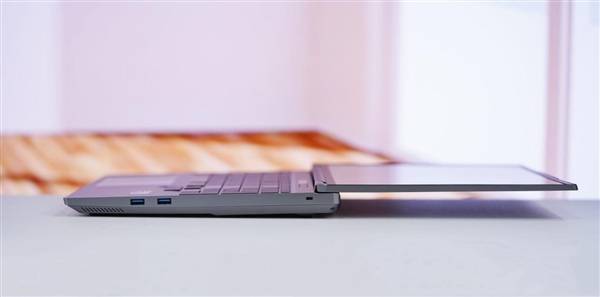 升級長江存儲PC450固態硬盤 機械革命耀世16 Ultra圖賞:機械硬盤
