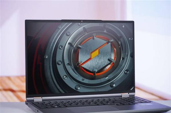 升級長江存儲PC450固態硬盤 機械革命耀世16 Ultra圖賞:機械硬盤
